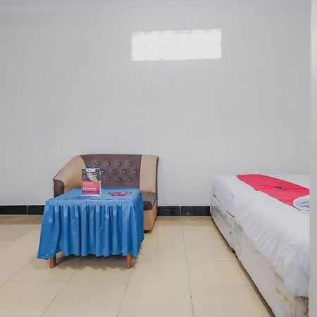 Reddoorz Syariah Near Kebun Raya Liwa Hotell Negarabatin Exteriör bild